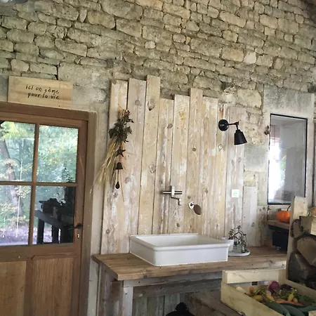 Hébergement de vacances Jolie Grange Au Sein D'une Ferme Bio